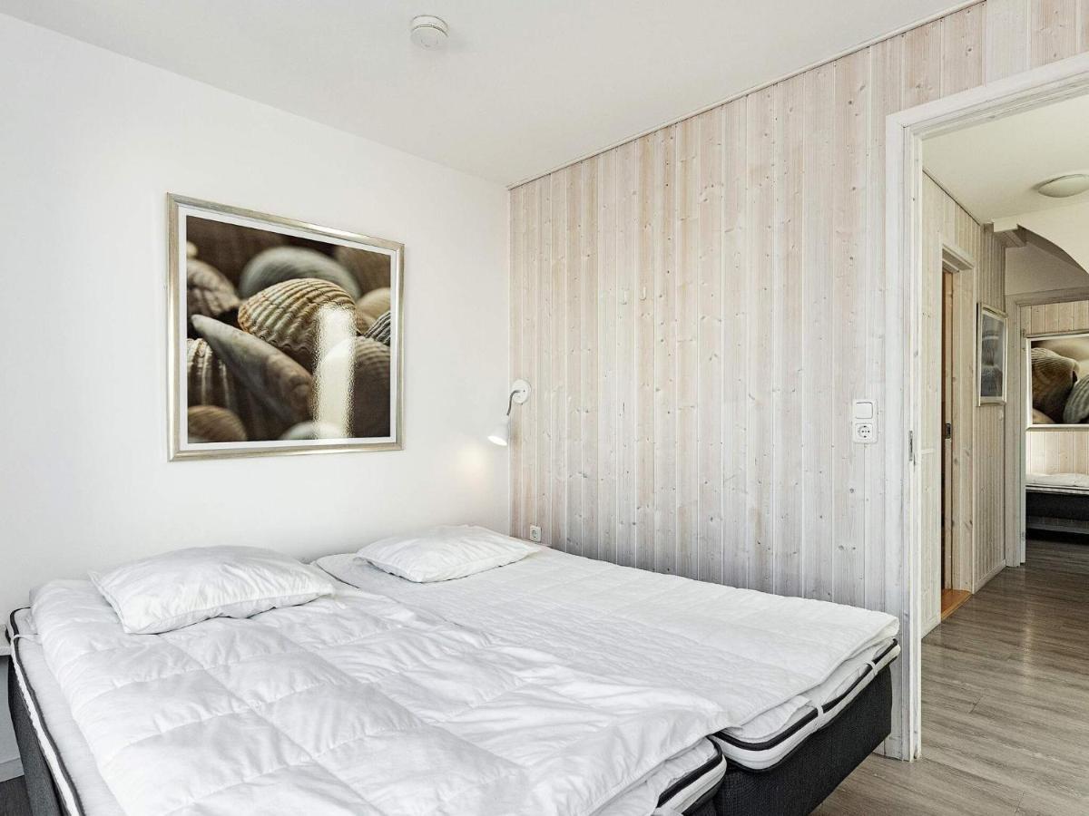 Two-Bedroom Holiday Home In Wendtorf 3 Экстерьер фото